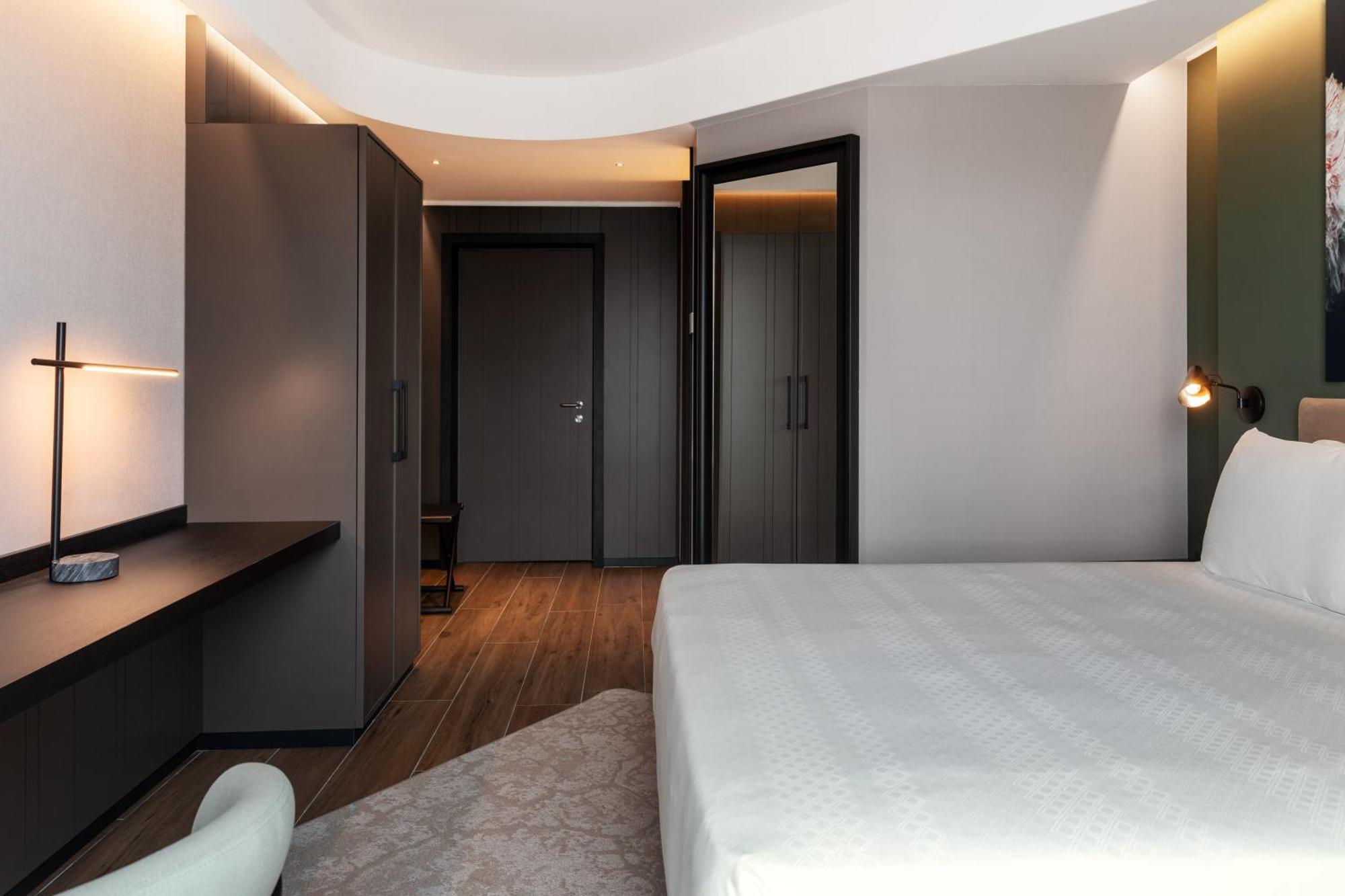 Radisson Blu Hotel, Bergamo Choruslife Экстерьер фото