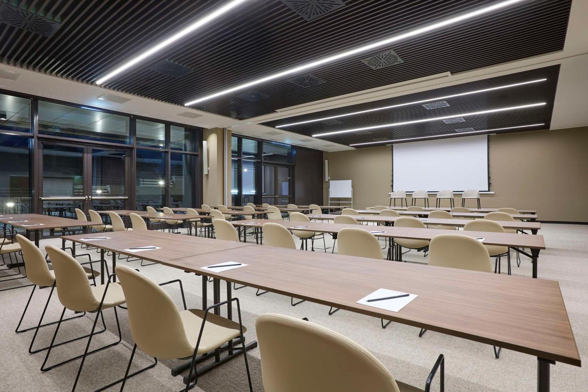 Radisson Blu Hotel, Bergamo Choruslife Экстерьер фото