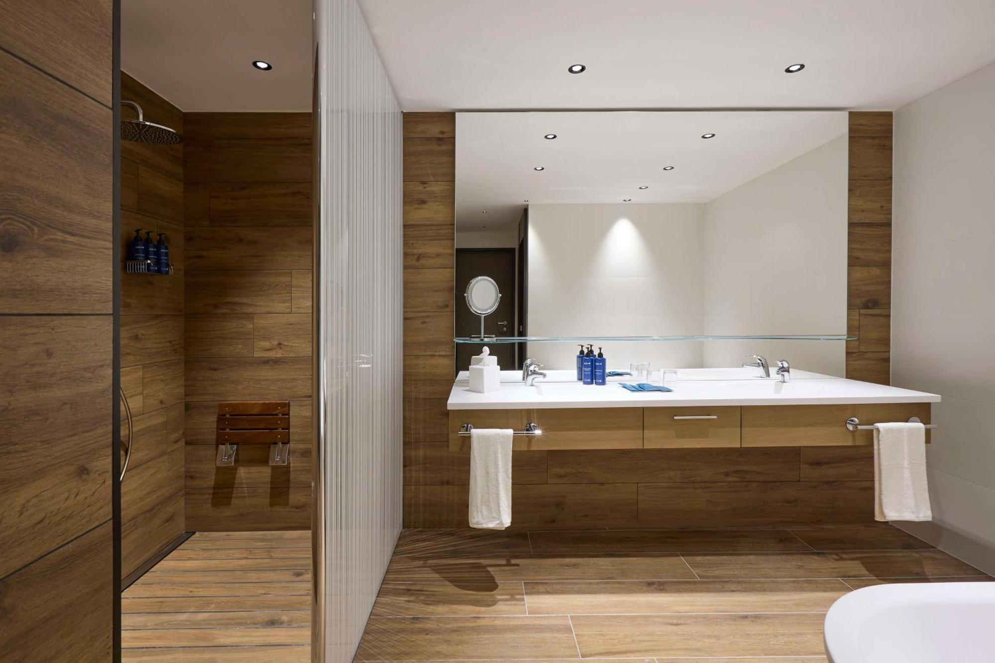 Radisson Blu Hotel, Bergamo Choruslife Экстерьер фото