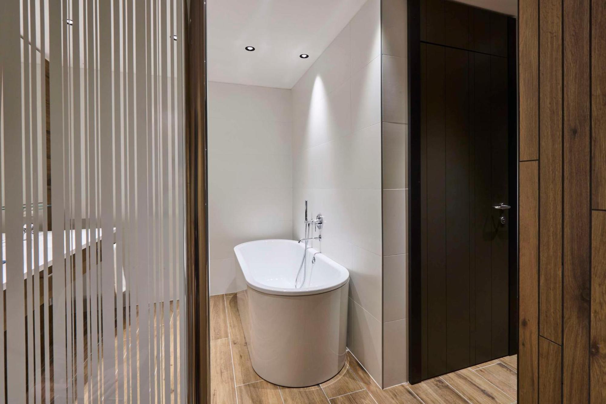 Radisson Blu Hotel, Bergamo Choruslife Экстерьер фото