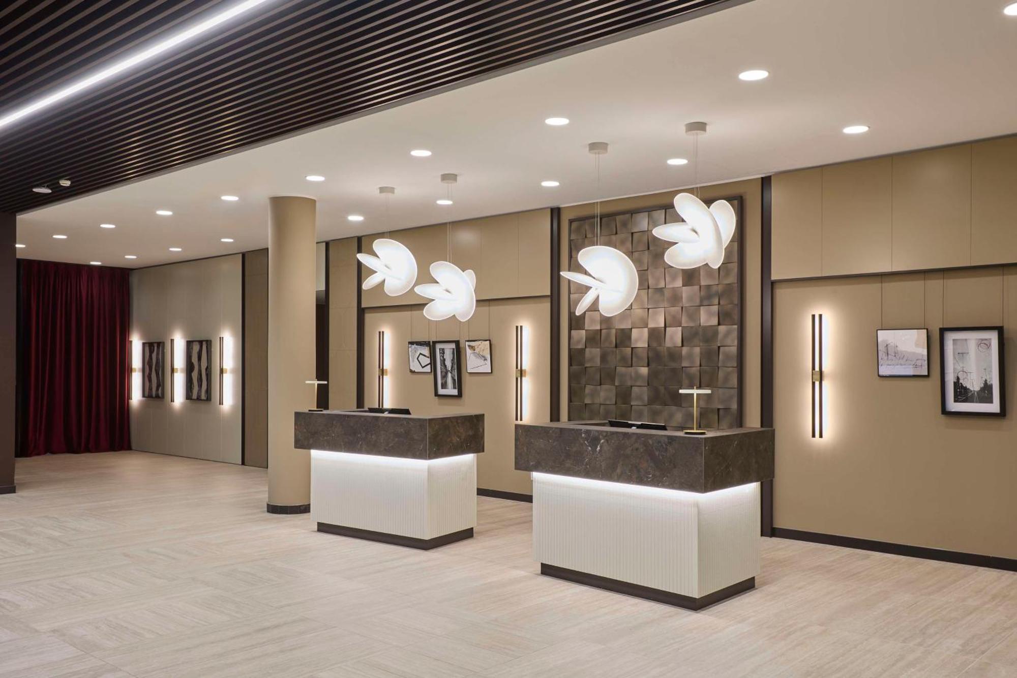 Radisson Blu Hotel, Bergamo Choruslife Экстерьер фото