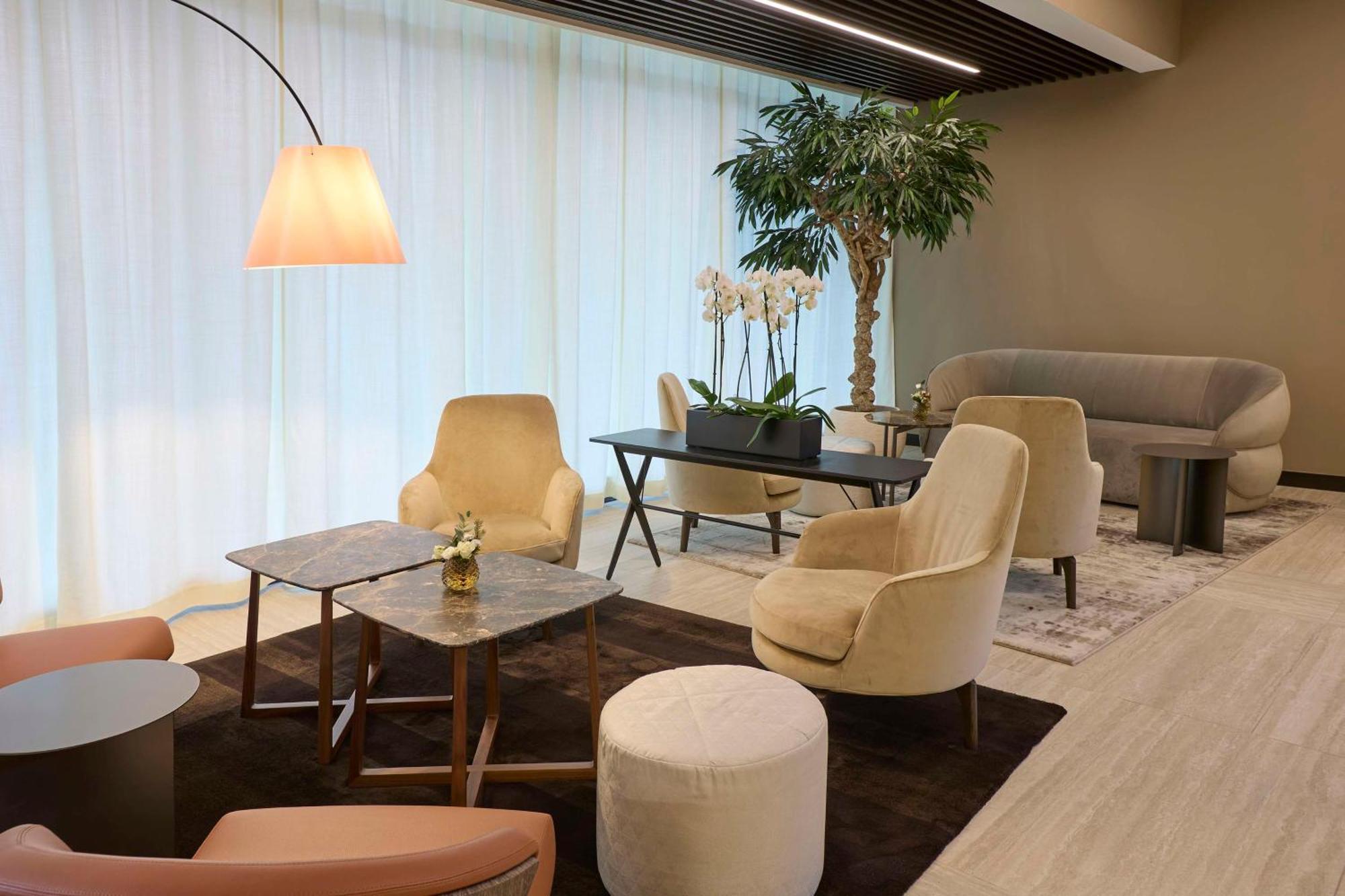 Radisson Blu Hotel, Bergamo Choruslife Экстерьер фото