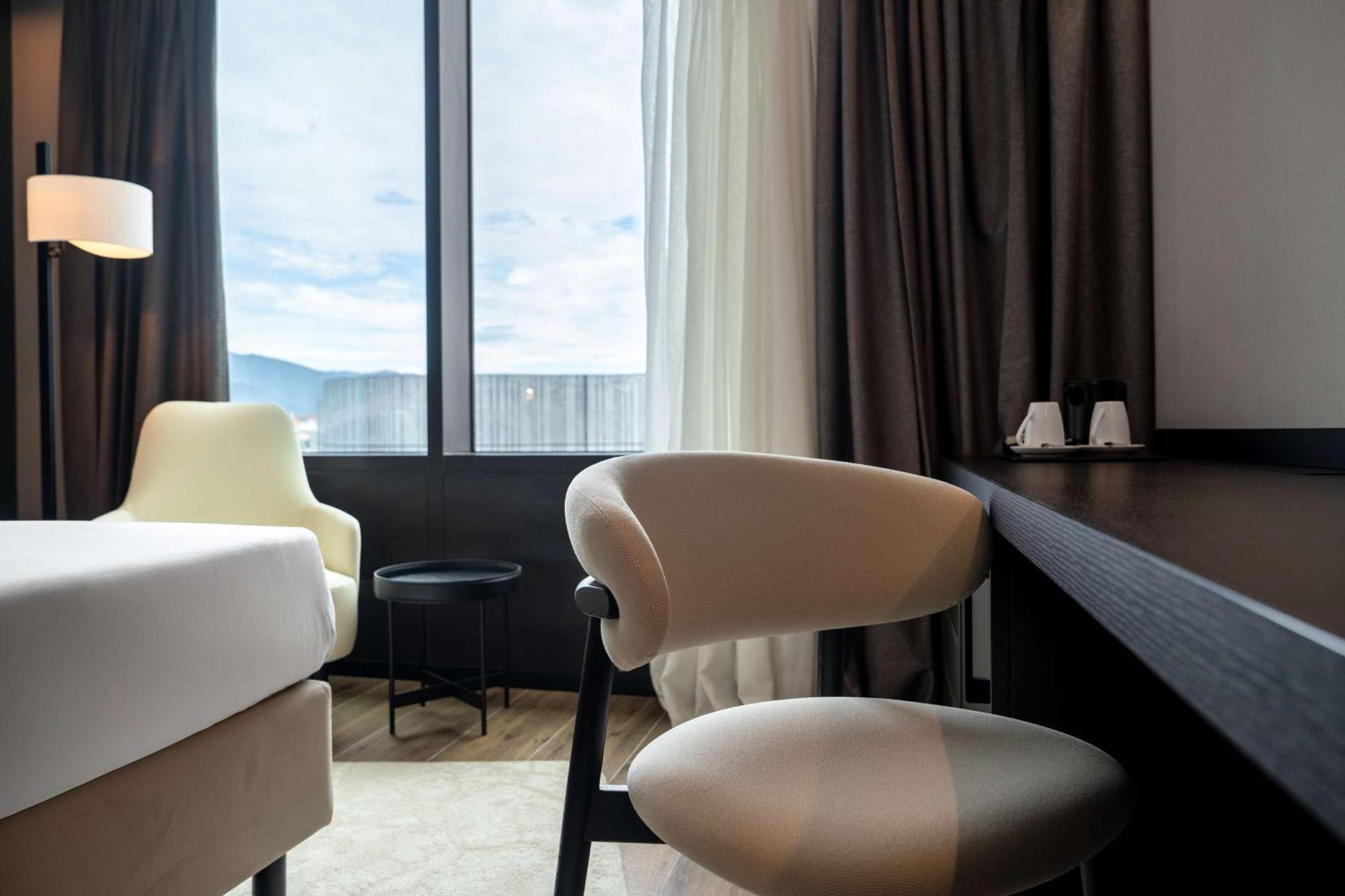 Radisson Blu Hotel, Bergamo Choruslife Экстерьер фото